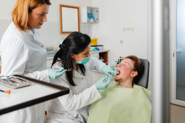 Best Urgent Tooth Repair  in North Industry, OH